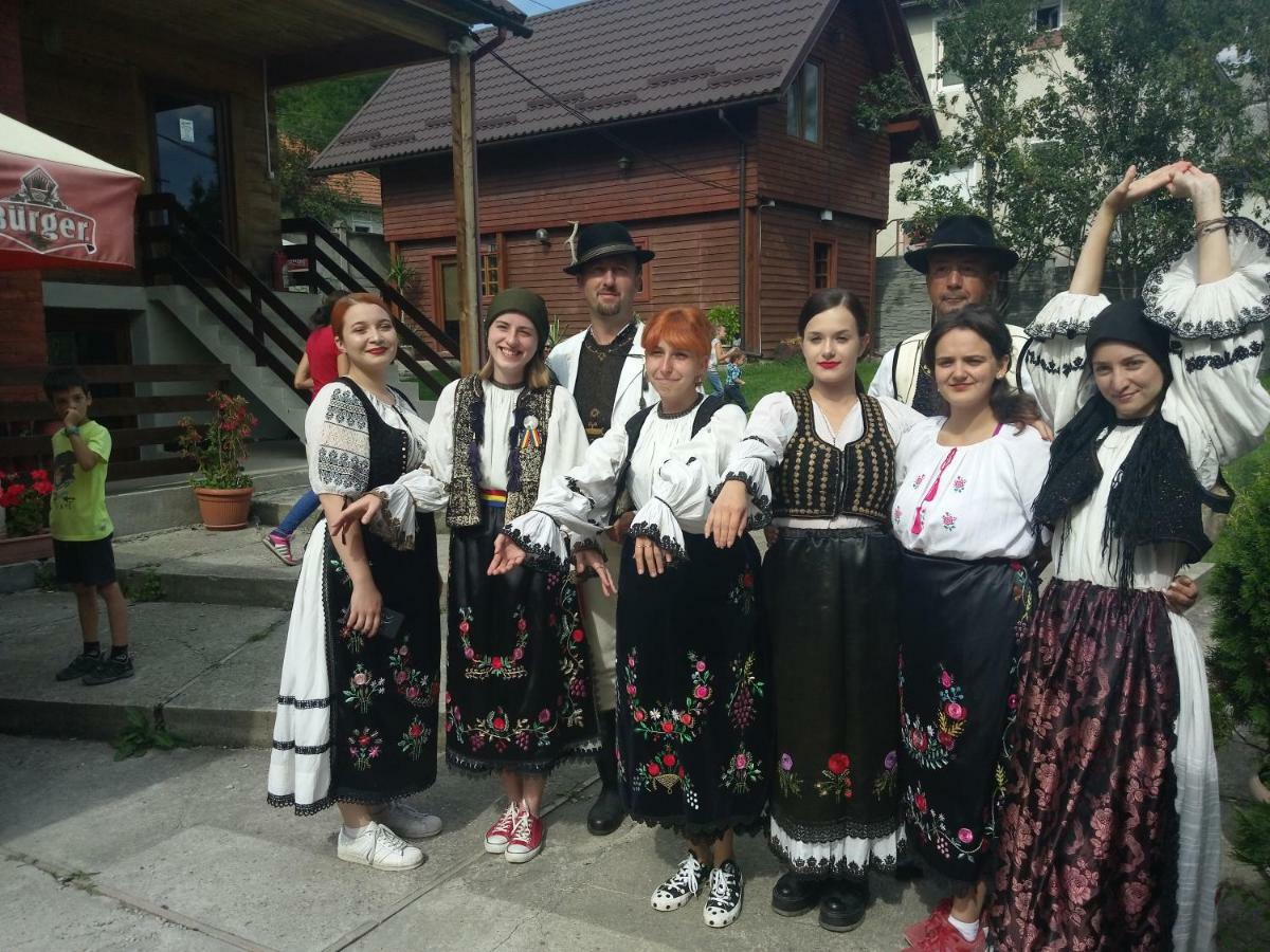 Pensiunea Carmen Bucium  Luaran gambar