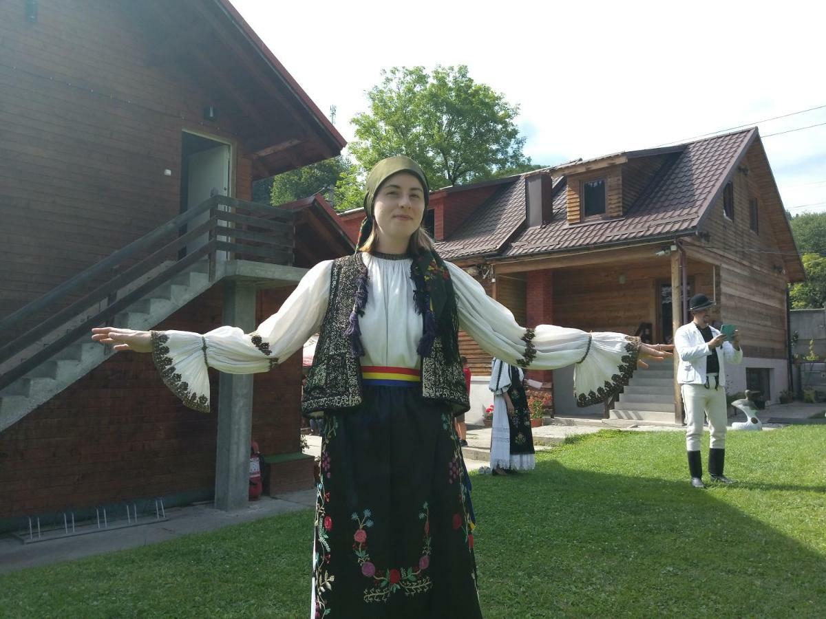 Pensiunea Carmen Bucium  Luaran gambar